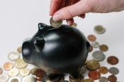 如何在美國市場中進行黃金交易？這種交易方式有哪些潛在的風險？