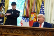 馬斯克：我進退兩難