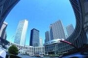 如何評估樓盤情況并做出恰當決策？決策依據有哪些重要方面？