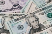 如何明白注資金額比的含義？它對投資決策有何影響？