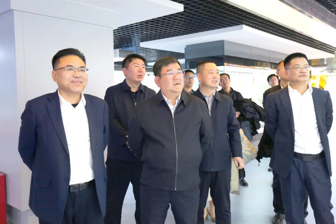 集團公司與中國黃金集團簽署戰略合作協議