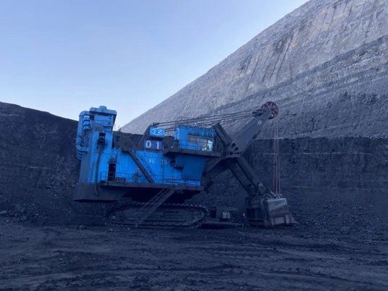 全球首臺！禾望變頻器助力220T純電動礦用自卸車下線